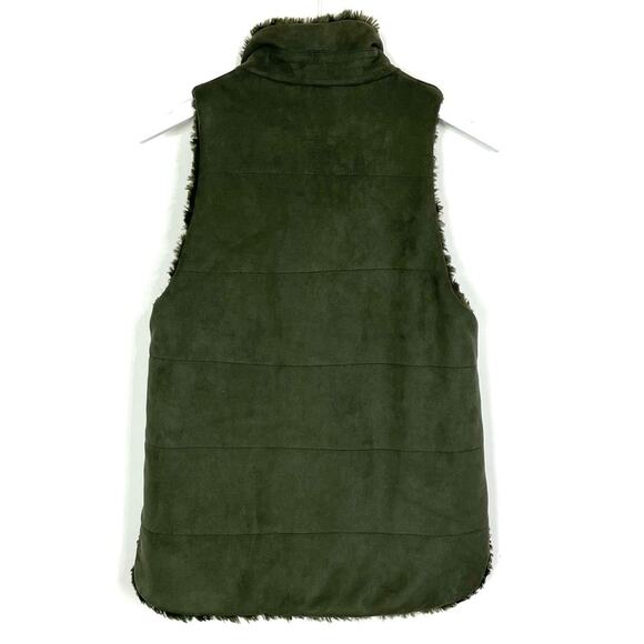 Tuckernuck Emilia Vest in Poblano Green - Picture 6 of 9